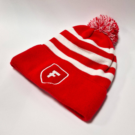 Czapka ONZE zimowa z wywinięciem i pomponem