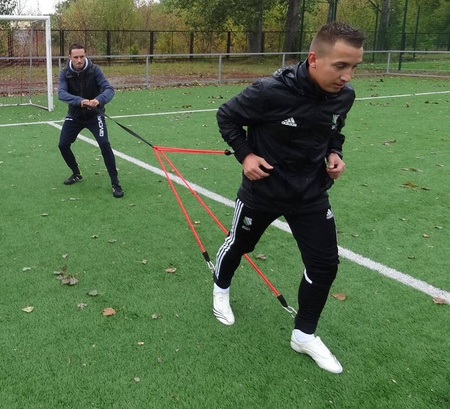 Guma do treningu siłowego typu „Pająk” YAKIMA 100172 – oporowy system do budowy siły i przyspieszenia