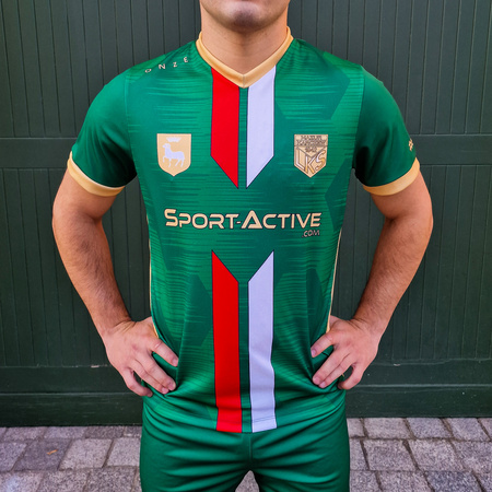 Koszulka meczowa AKADEMII MAZUR KARCZEW zielona – herb klubu i miasta, nadruk numeru i napisu na plecach