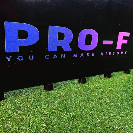 Rebounder PRO-F 100x40 – profesjonalna ścianka treningowa do doskonalenia umiejętności piłkarskich