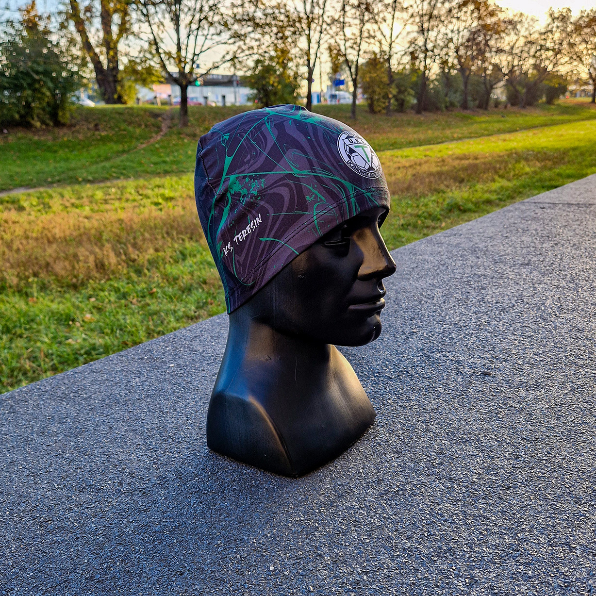 Czapka treningowa KS Teresin – materiał