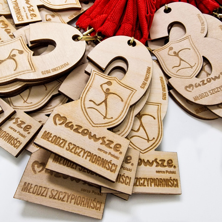 Medal drewniany personalizowany - grawerowany laserowo
