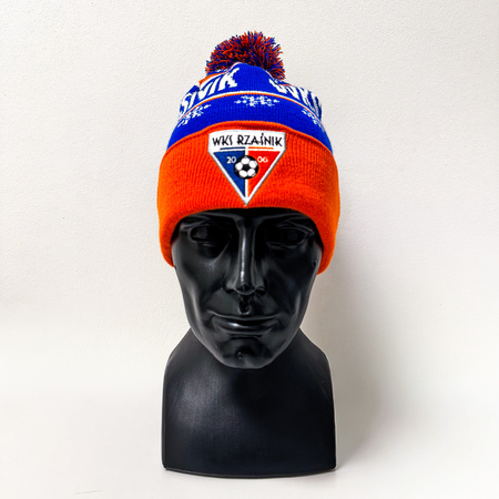 Czapka ONZE zimowa z wywinięciem i pomponem