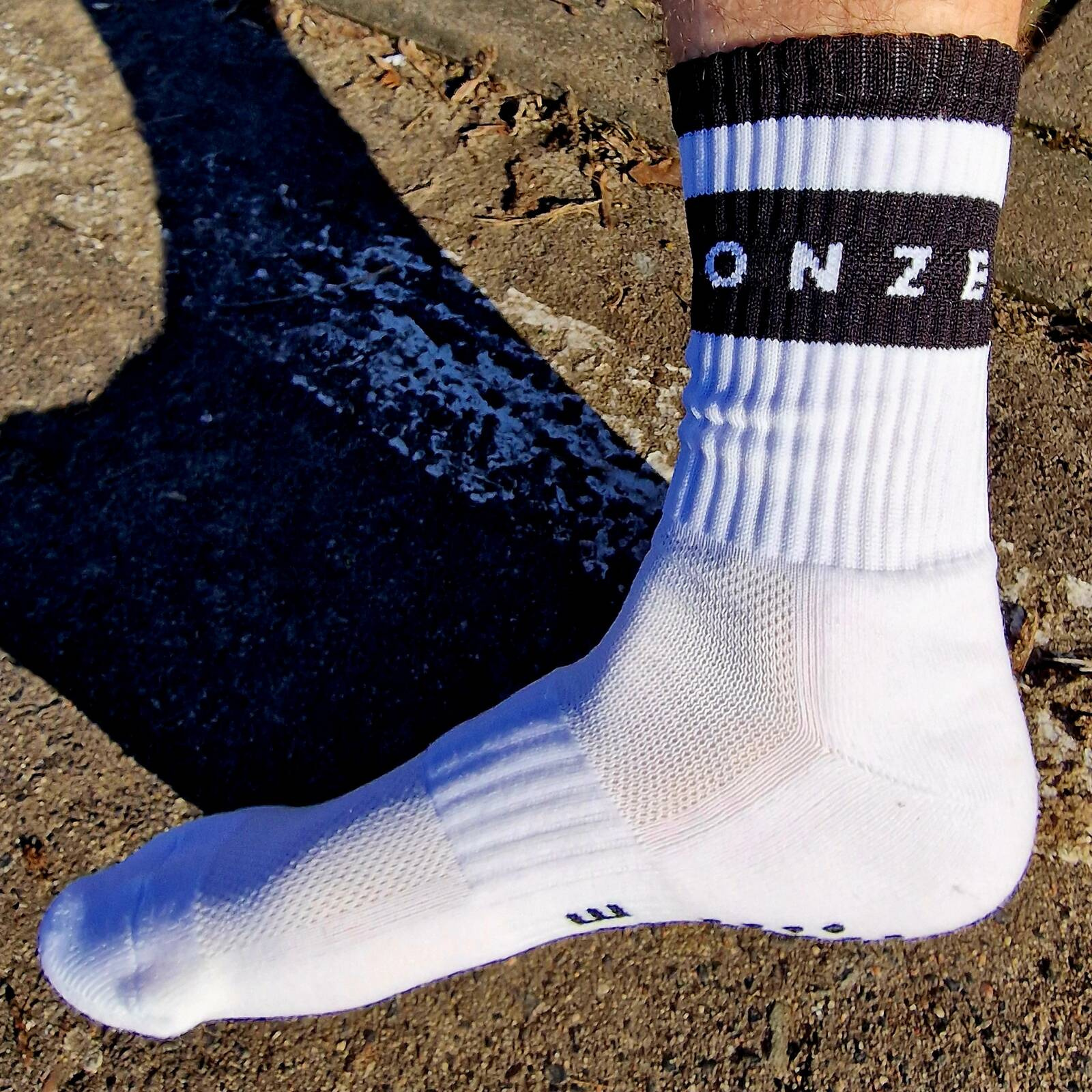 Skarpety treningowe ONZE z ABS – materiał