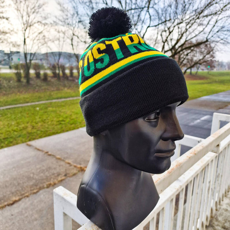 Czapka ONZE zimowa z wywinięciem i pomponem