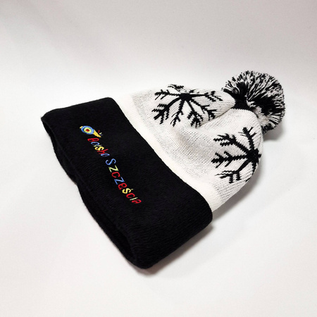 Czapka ONZE zimowa z wywinięciem i pomponem