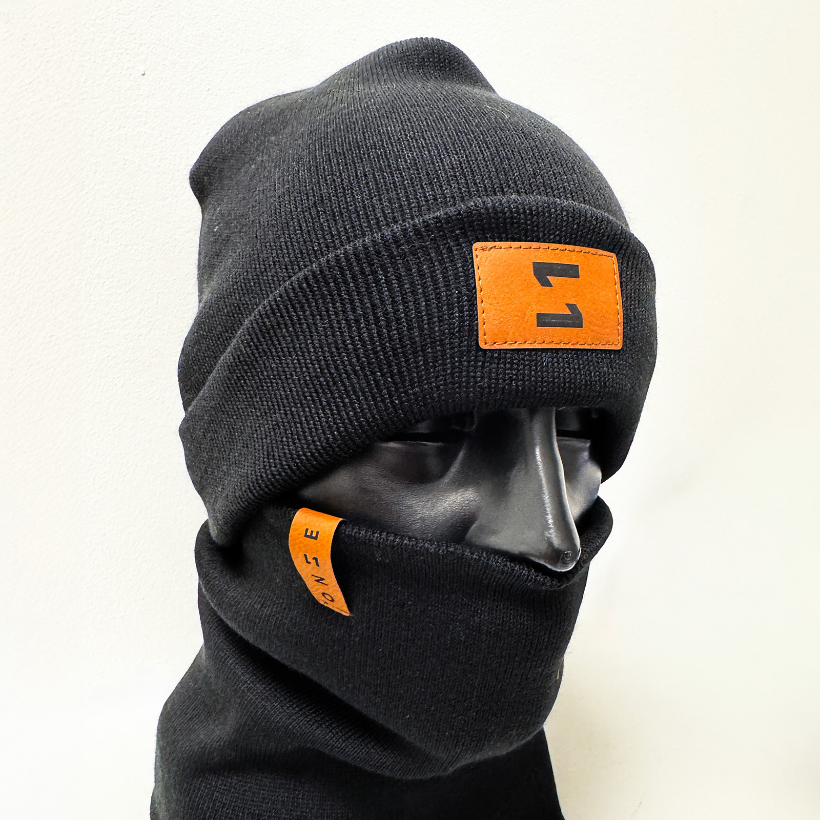 Zestaw zimowy ONZ z naszywką – materiał