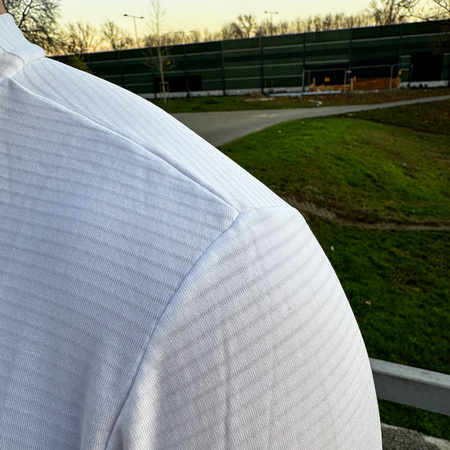 Koszulka termoaktywna Joma BRAMA 103057.200 biała - klasyczna ochrona termiczna