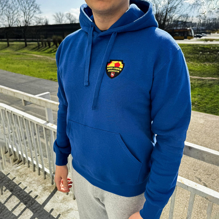 Bluza z kapturem LIDER ZAKROCZYM – bawełniana kangurka z herbem żakardowym i nazwą klubu na plecach, personalizowana dla kibiców