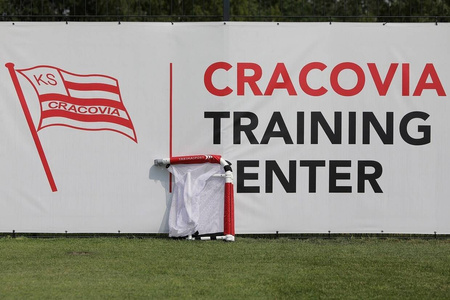 Bramka Yakima Academy 155x95 cm – solidna, stalowa bramka treningowa z siatką