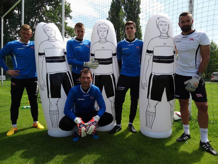 Mur dmuchany samowstający Yakima Senior – postać do treningu piłkarskiego 205 cm, samowstający mur do rozgrywek i treningów