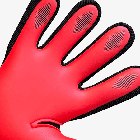 Rękawice 4KEEPERS NEO VIPER NC Junior z płynem do czyszczenia - technologia SUPER SOFT GRIP i nowoczesna czerwono-czarna kolorystyka