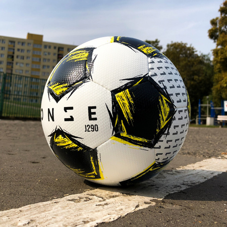 Piłka ONZE ULTRALIGHT J290 4 100051.99 – juniorska piłka treningowo-meczowa premium