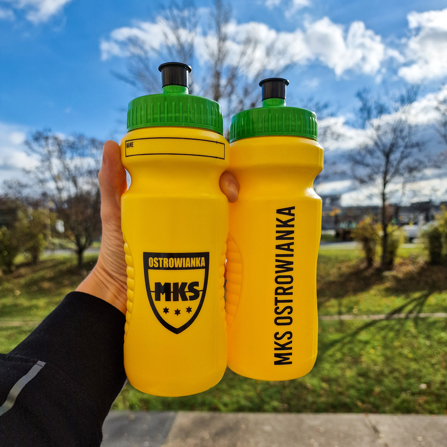 bidon 660 ml z nadrukami - materiały