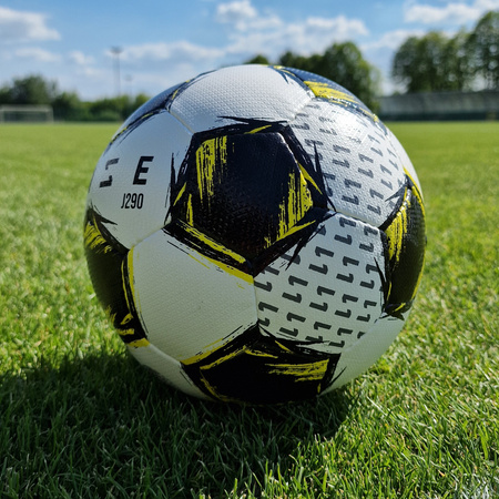 Piłka ONZE ULTRALIGHT J290 4 100051.99 – juniorska piłka treningowo-meczowa premium