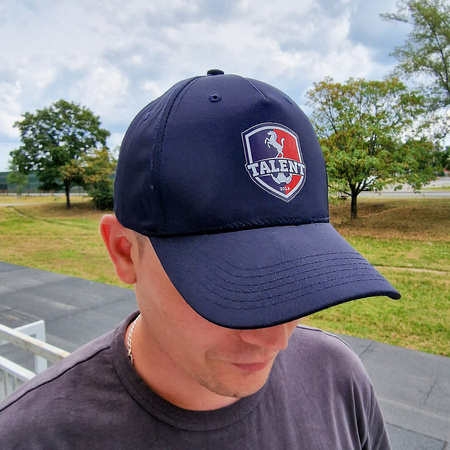 Czapka z daszkiem klasyczna bejsbolówka