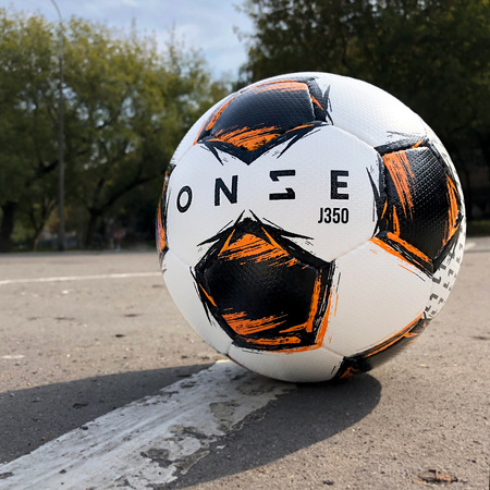 Piłka ONZE Light J350 KS TERESIN– piłka juniorska o wadze 340-360g