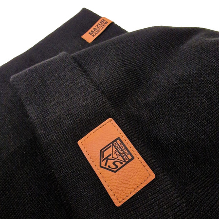 Zestaw zimowy czapka + komin MAZUR KARCZEW czarny – naszywka klubowa, ciepły