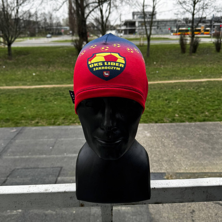 Czapka treningowa LIDER ZAKROCZYM – elastyczna z logo sublimacyjnym, uniwersalny rozmiar, wysyłka w 2 dni