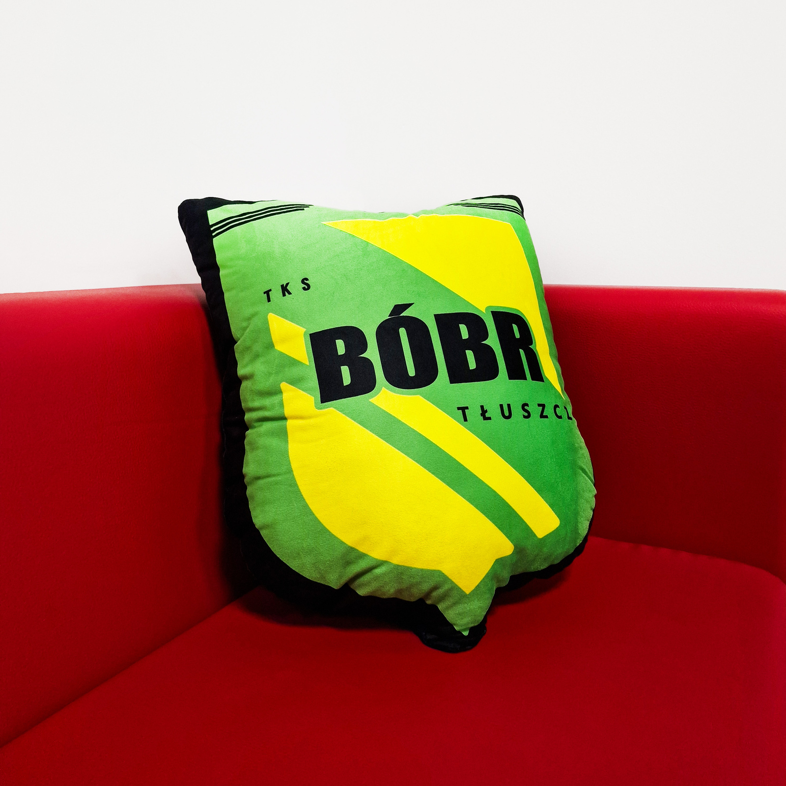 Poduszka ONZE w kształcie herbu - kształt