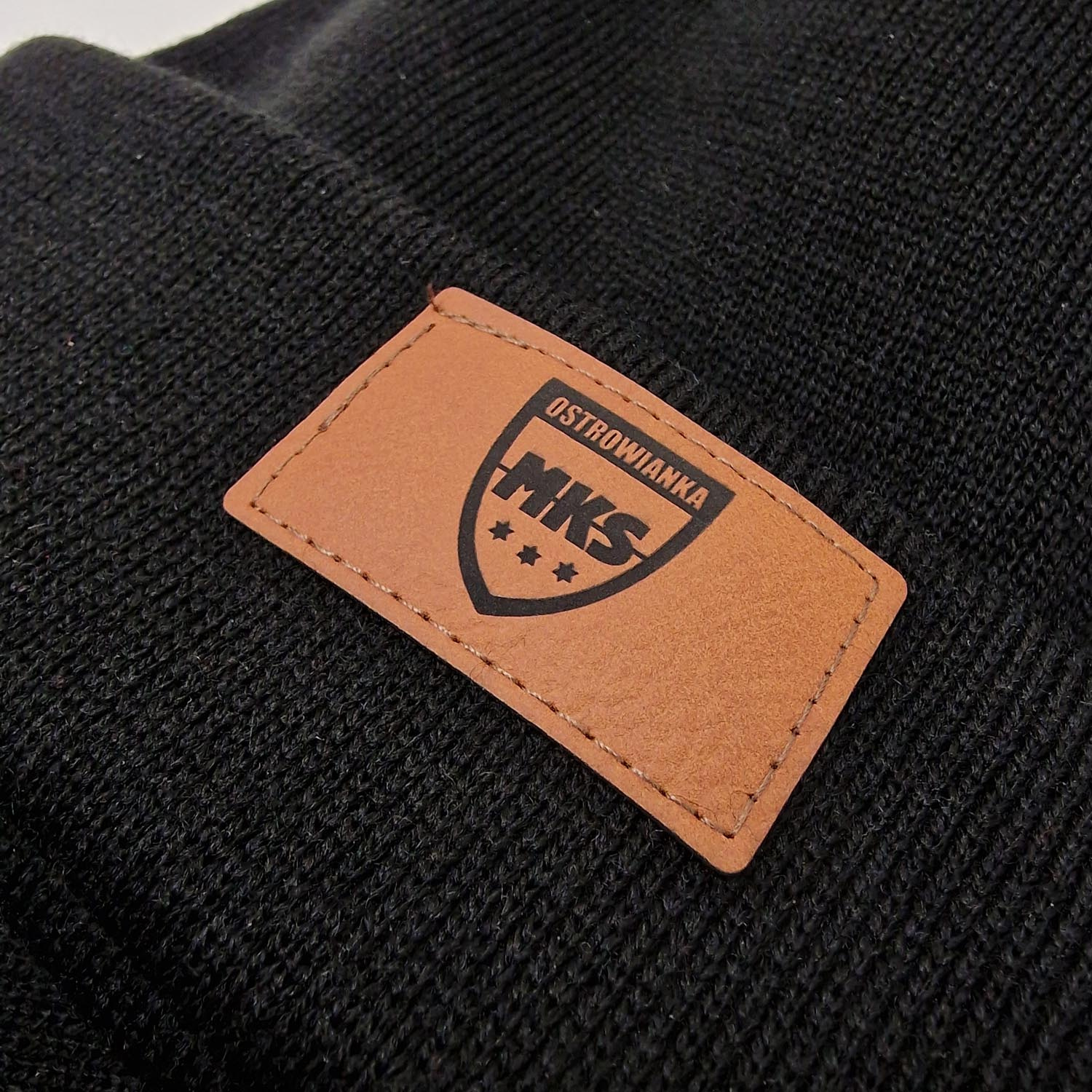 Zestaw zimowy OSTROWIANKA – detal naszywki