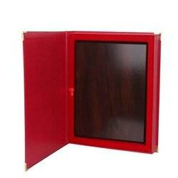 Podkład drewniany + etui bordo + blacha MDF 250x200