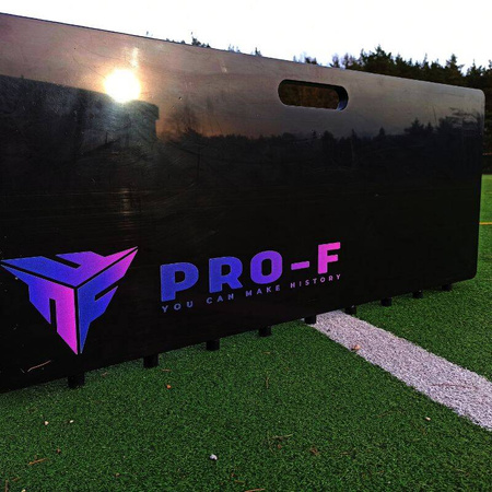 Rebounder PRO-F 100x40 – profesjonalna ścianka treningowa do doskonalenia umiejętności piłkarskich