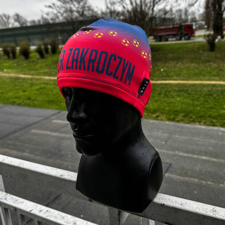 Czapka treningowa LIDER ZAKROCZYM – elastyczna z logo sublimacyjnym, uniwersalny rozmiar, wysyłka w 2 dni