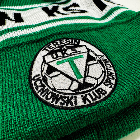 Czapka zimowa KS Teresin z pomponem – bawełniana z wywinięciem i haftowanym herbem