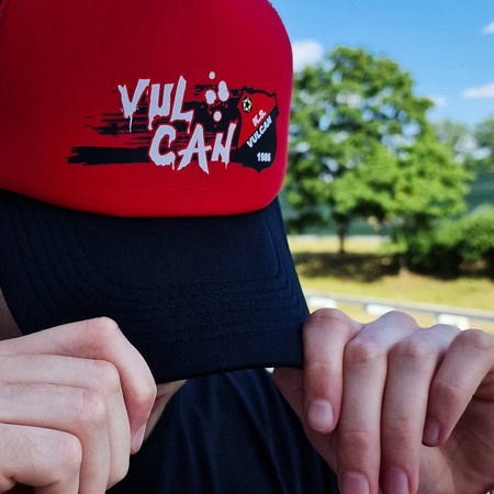 Czapka z daszkiem typu trucker