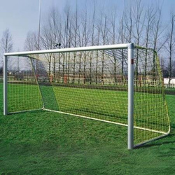 Siatka na bramkę Yakima GIZA przenośna 7,32x2,44 m – zielona, 4 mm