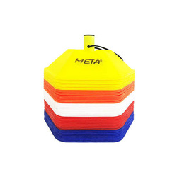 Stożki sześciokątne META 1800005060 – 50 sztuk piłkarskich stożków do treningów technicznych i koordynacyjnych