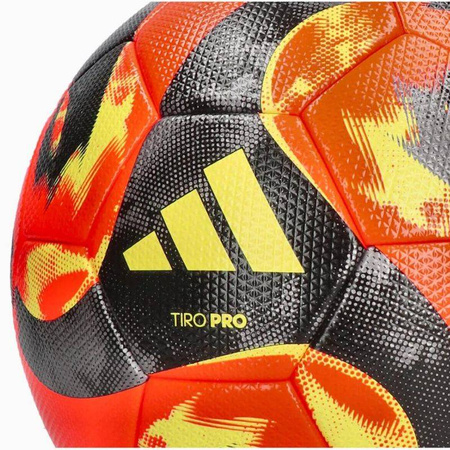 Piłka adidas Tiro23 PRO Winter IB2241 5 - idealne rozwiązanie do gry na śniegu